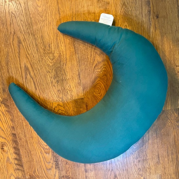 Snuggle Me Organic Other Snuggle Me Organic Nursing Pillow Poshmark